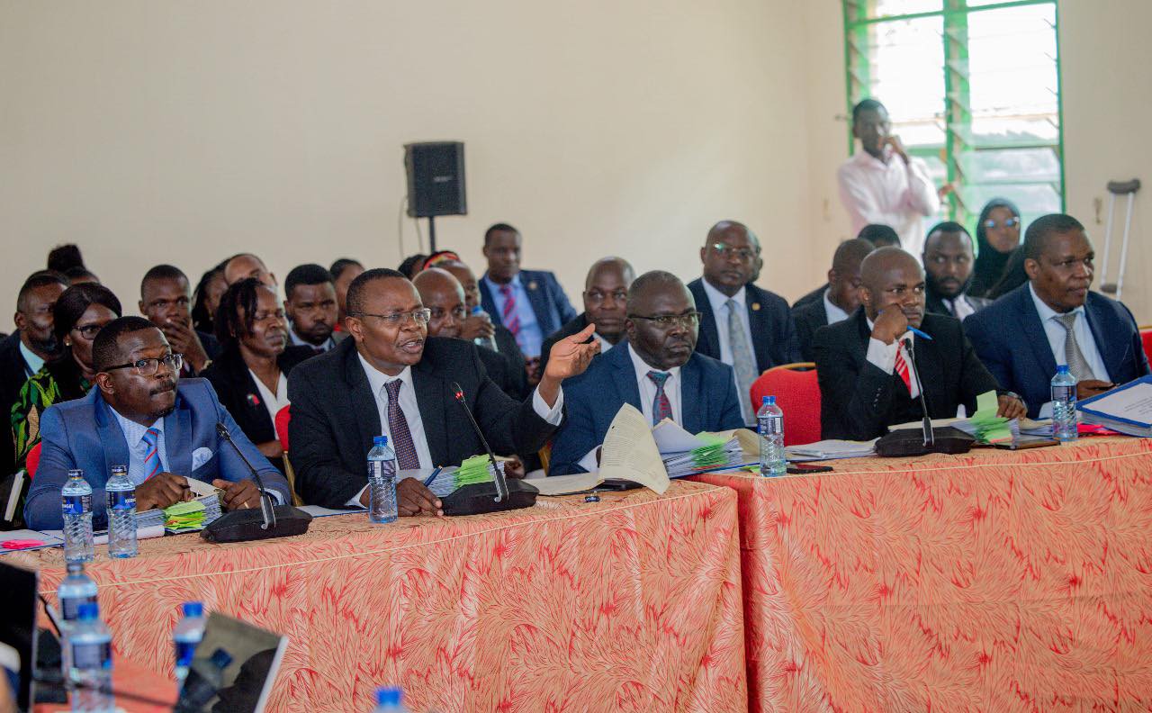 Senators fault Otuoma for laxity in enforcing financial accountability