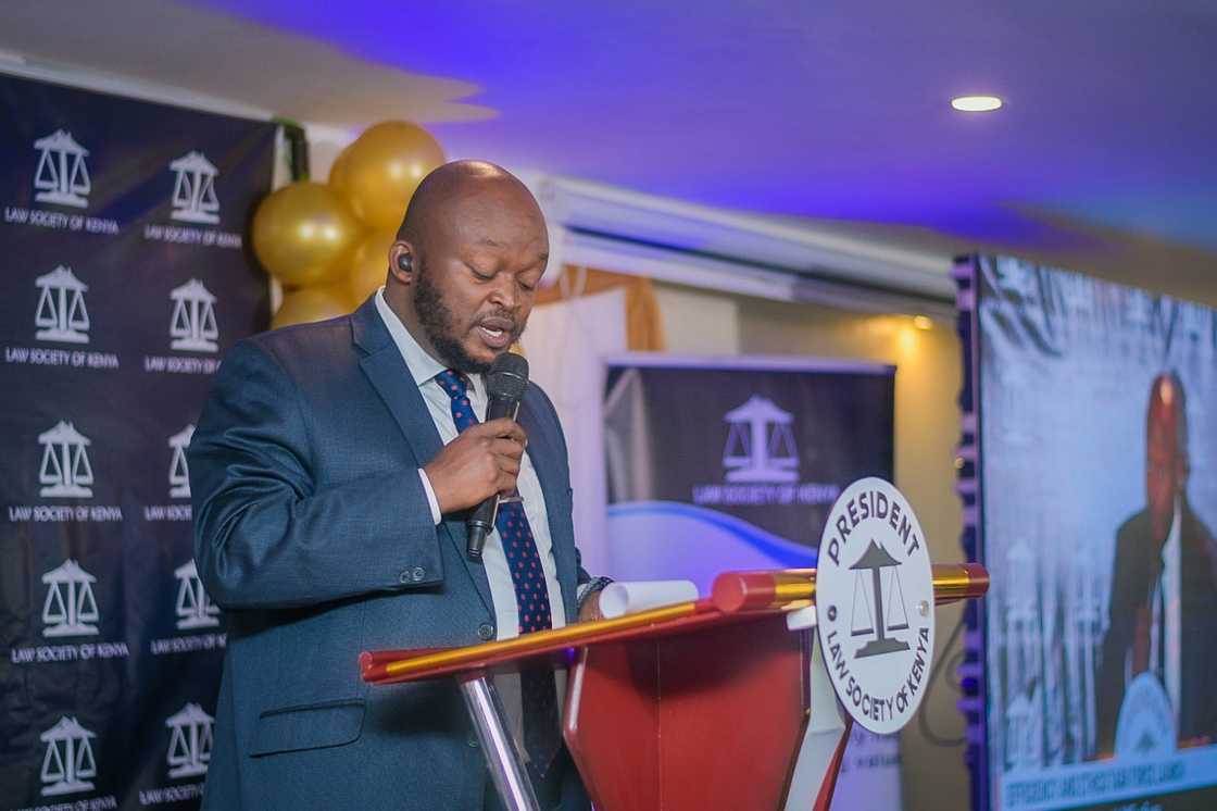 Court petition seeks to bar cabinet secretaries from politics