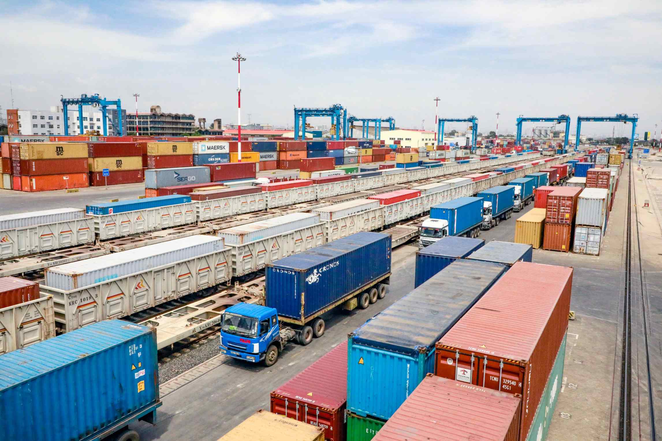 KRA issues 30-day notice to clear abandoned goods or face auction