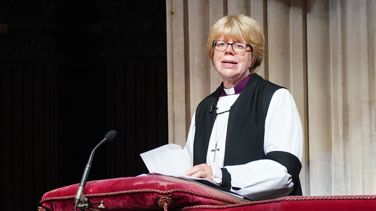 Dame Sarah Mullally becomes first female Archbishop of Canterbury