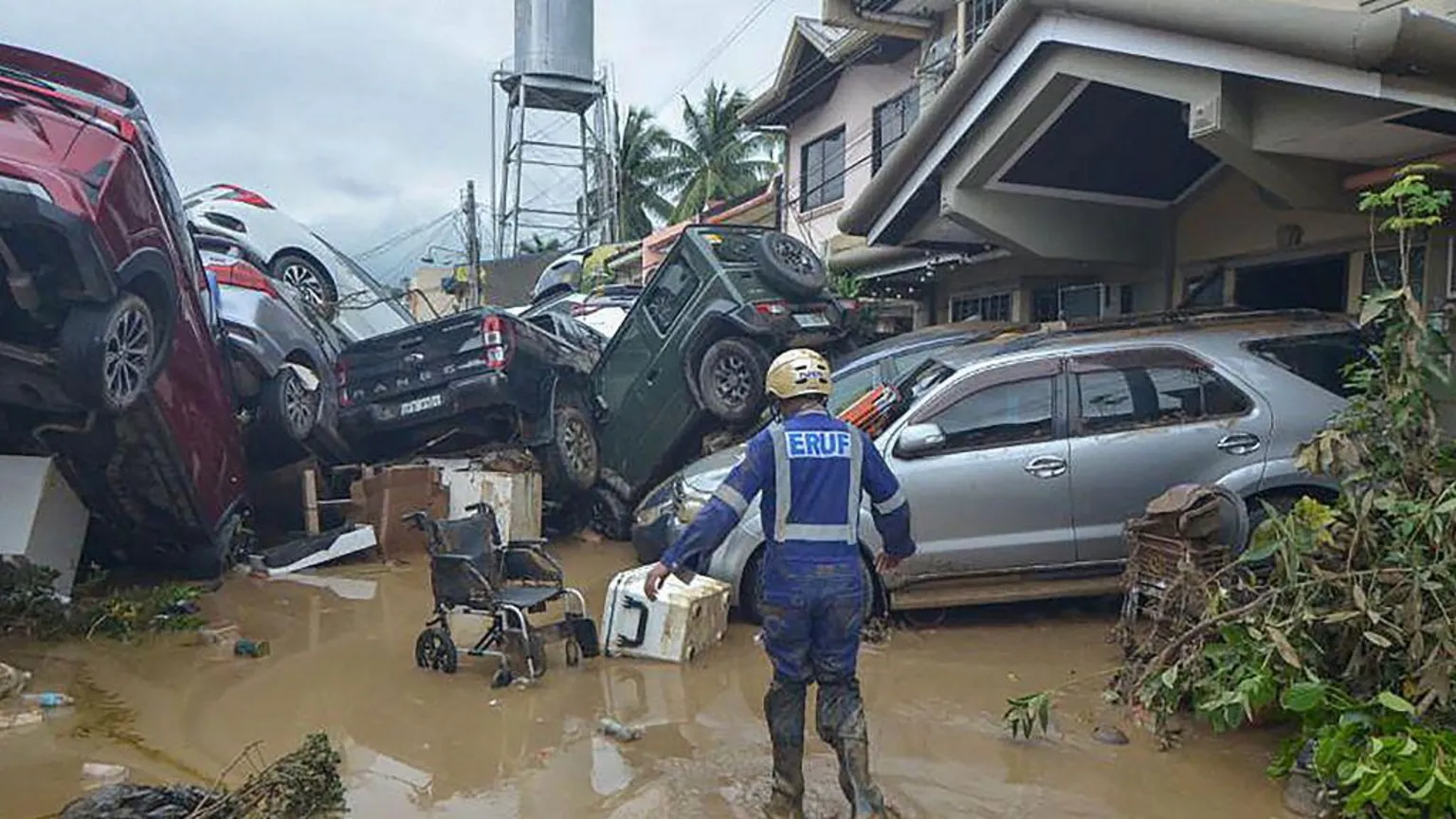 Cebu reels as Typhoon Kalmaegi kills 52 and leaves towns underwater