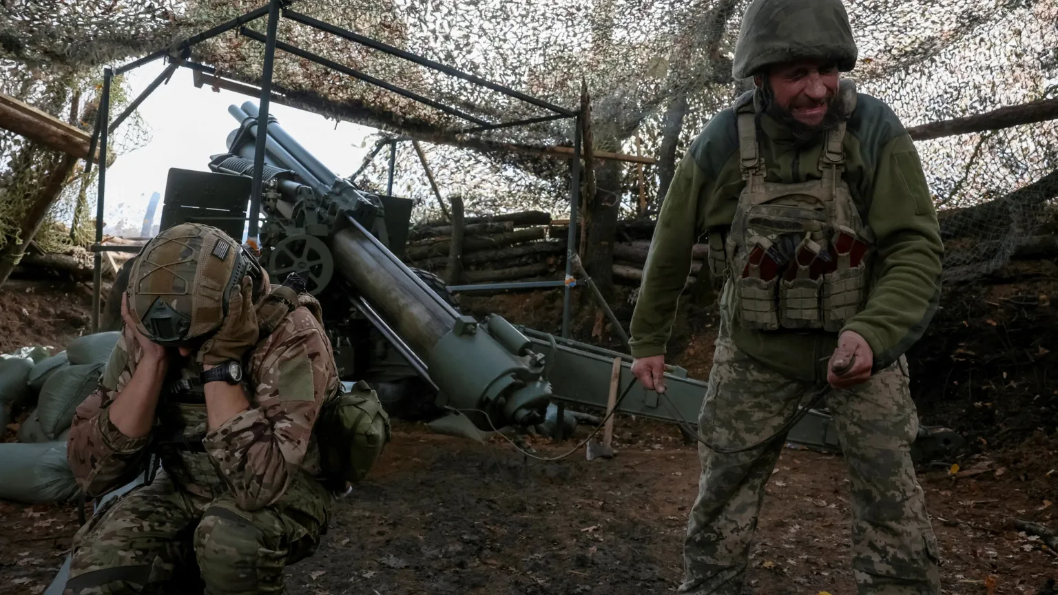 Ukraine battles to hold Pokrovsk as elite troops deployed