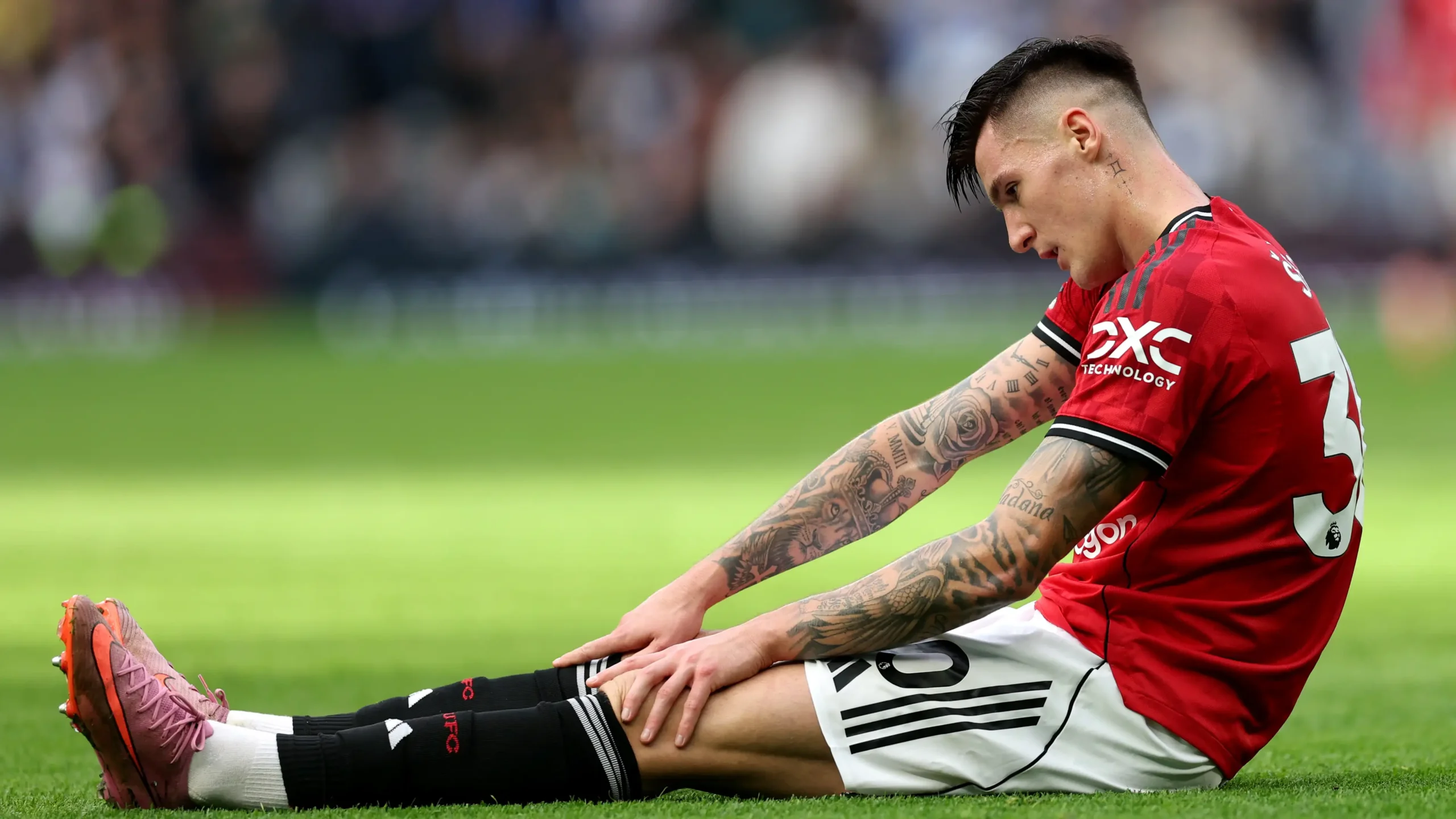Premier League clubs' striker gamble hits slow start