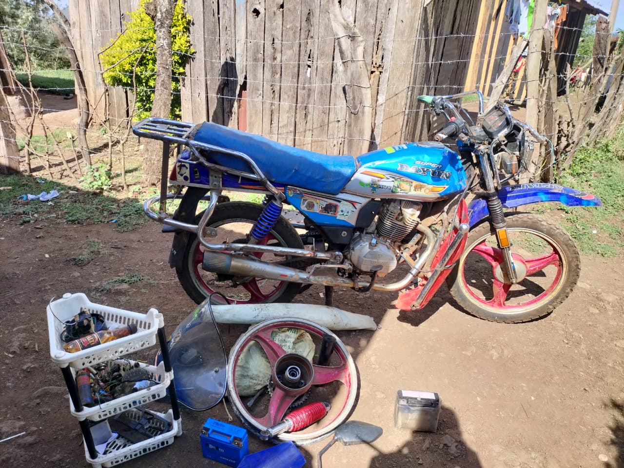 DCI arrests six robbery suspects, recover Falcon pistols in Meru County