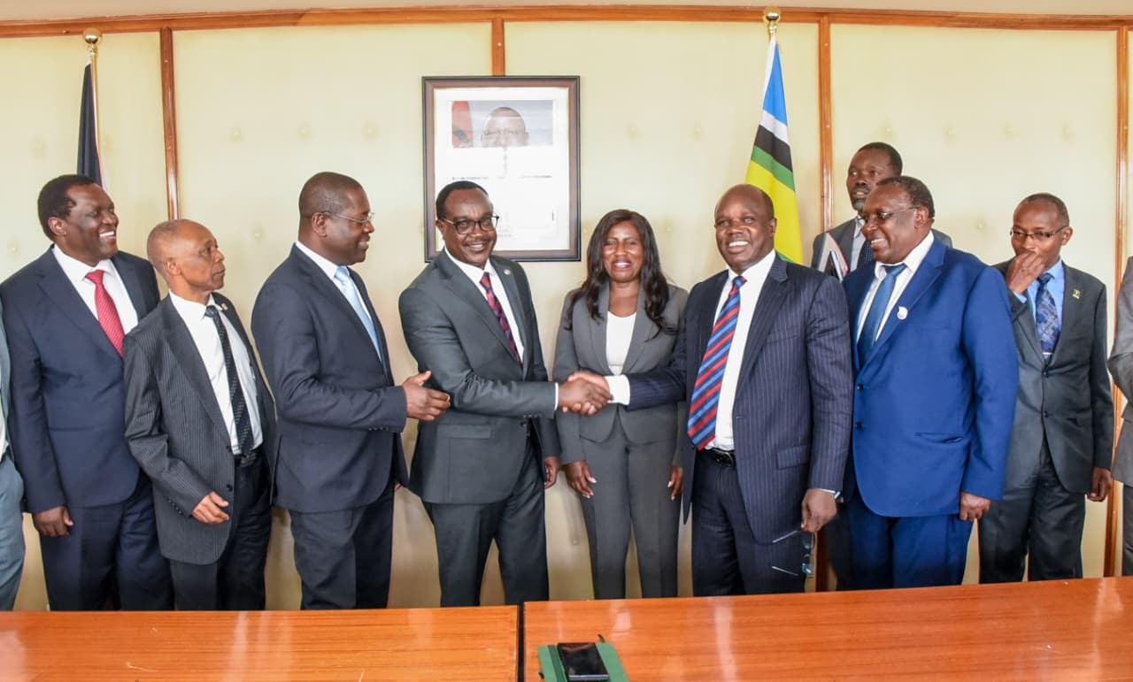 University lecturers call off strike after 49 days