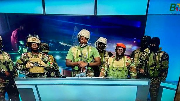 Benin strikes back against coup attempt, hunt for rebels continues