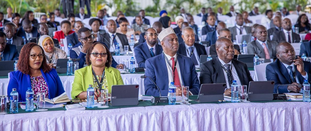 Government sets 14-day deadline to end bursary delays