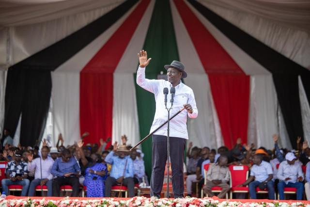 Ruto’s Christmas message: Nawapenda wote and stay safe