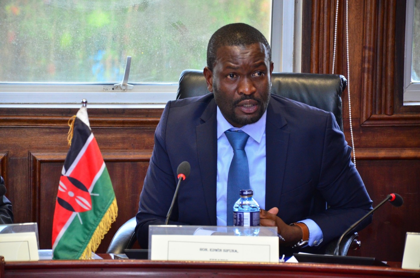 Sifuna urges youth to join politics, build critical mass of constitutional leaders