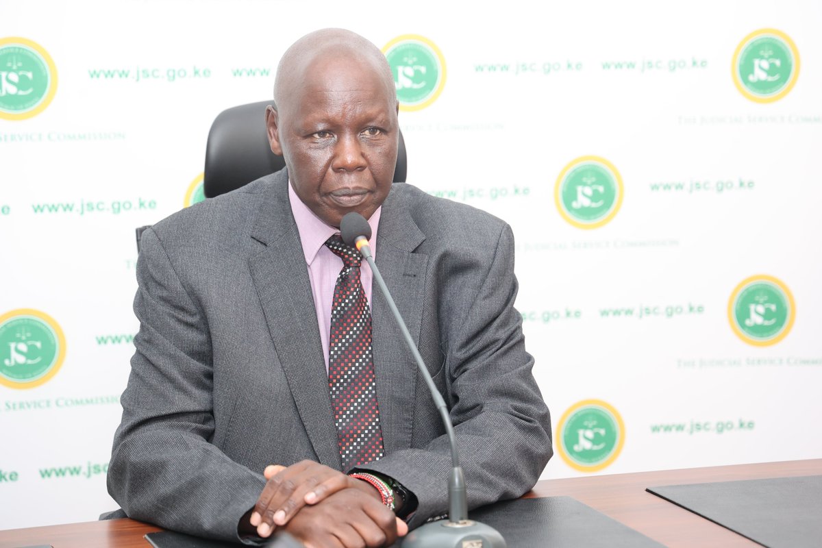 Ruto's ex-lawyer Katwa Kigen among six applicants for Supreme Court Judge position