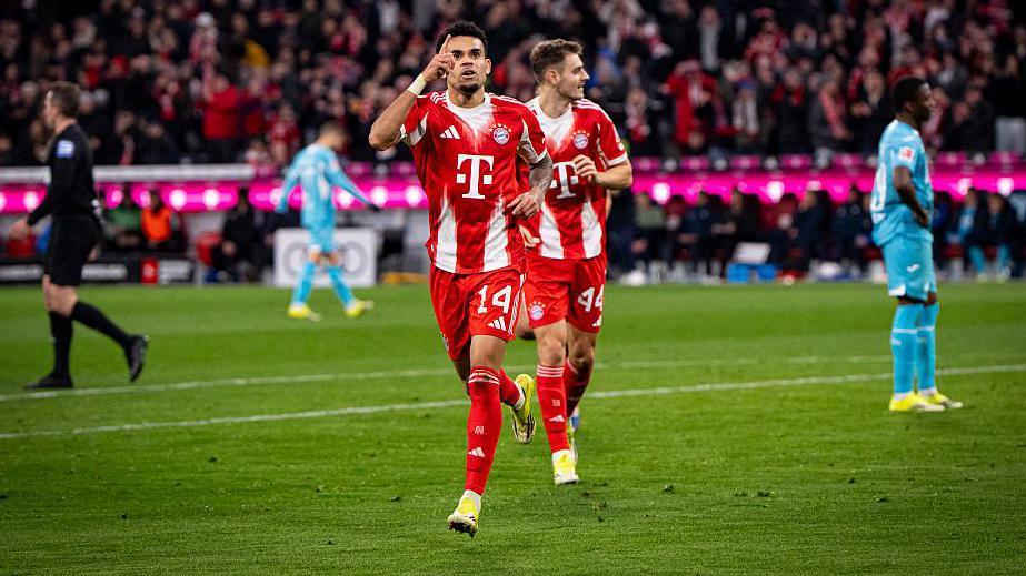 Díaz and Kane show returns Bayern Munich to Bundesliga summit