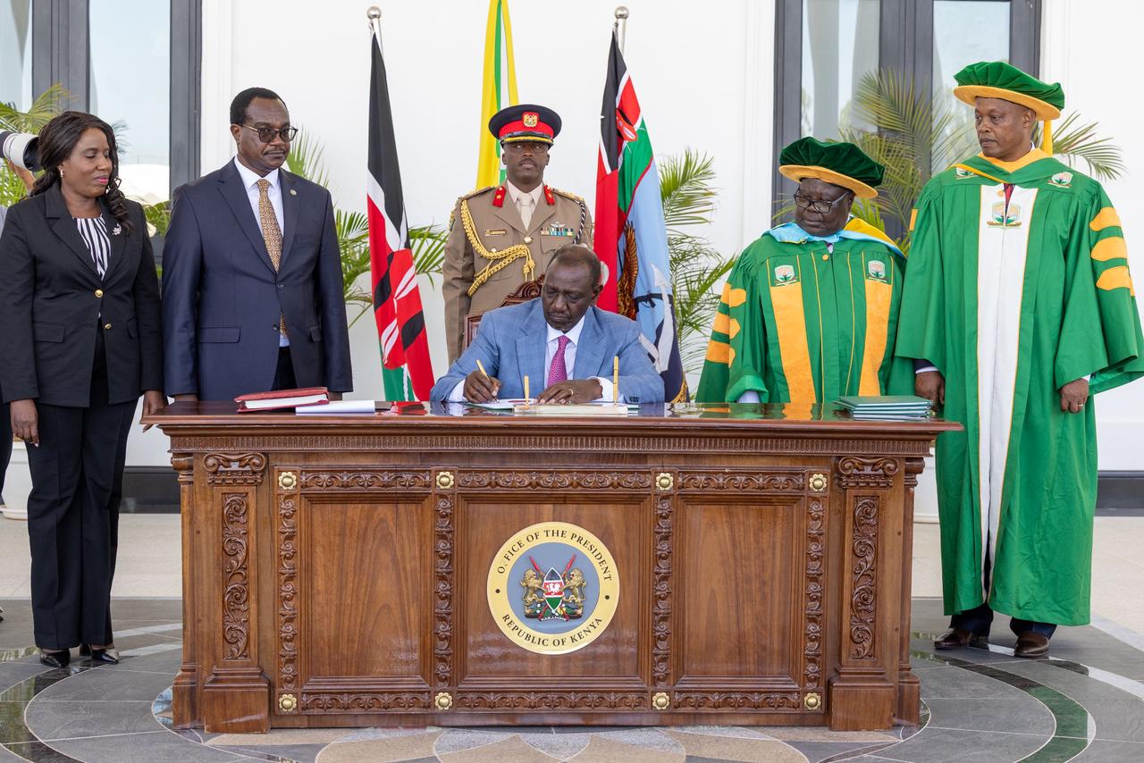 President William Ruto awards a charter to Bomet University, formally elevating it to a fully-fledged public institution on February 4, 2026, at State House, Nairobi./PCS