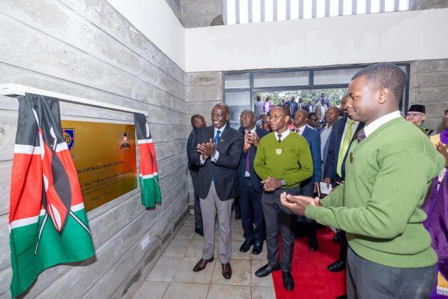 Ruto launches Sh45 billion plan to solarize 3,200 schools across Kenya