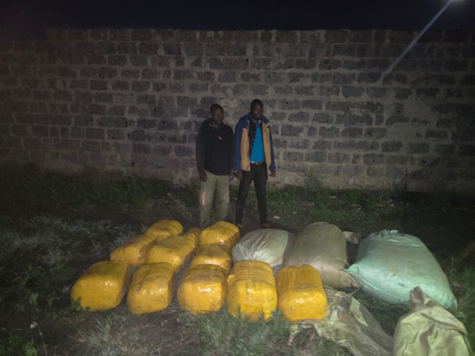 Detectives arrest two in Machakos, seizes 180kg of suspected narcotics worth Sh5.4 million