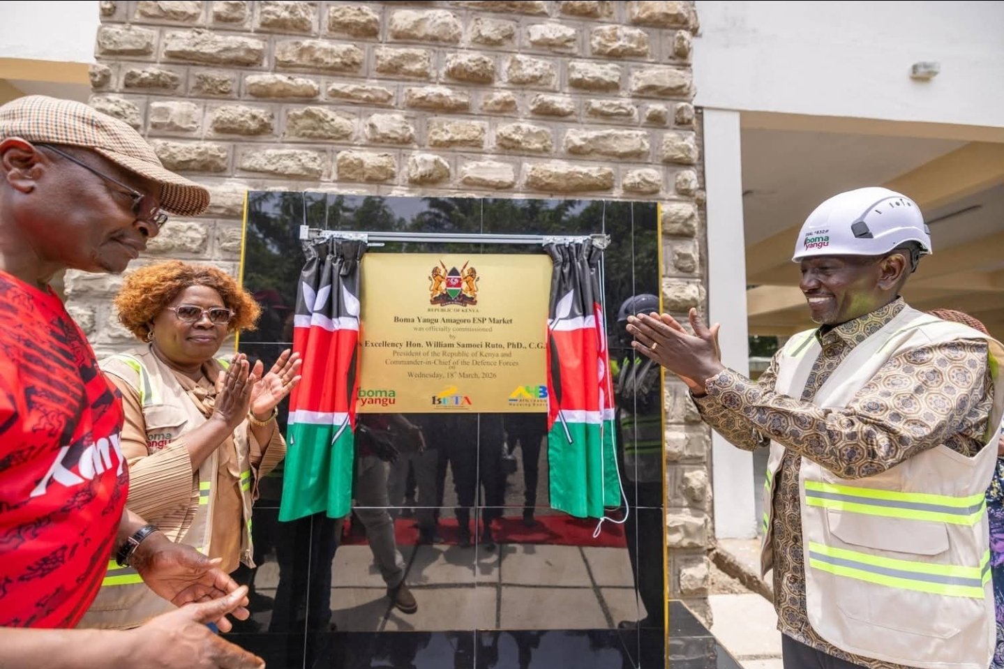 Ruto opens Busia market, Sh900m stadium and housing project