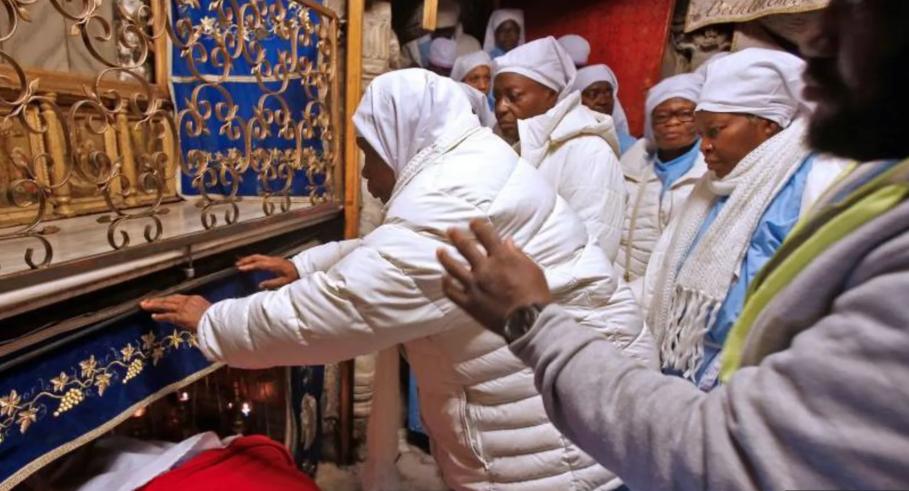 Nigeria halts holy land pilgrimages amid Middle East turmoil