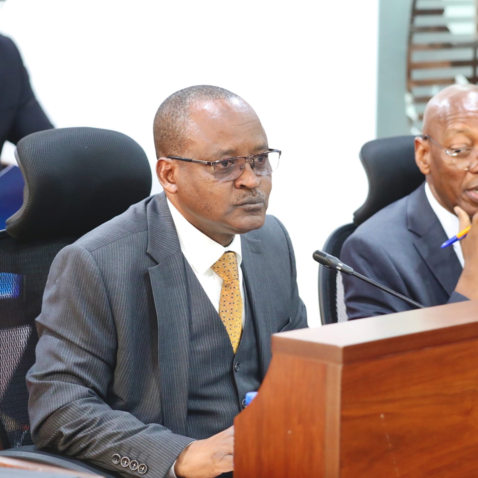 MPs question DP's office over chopper costs and ethnic imbalance