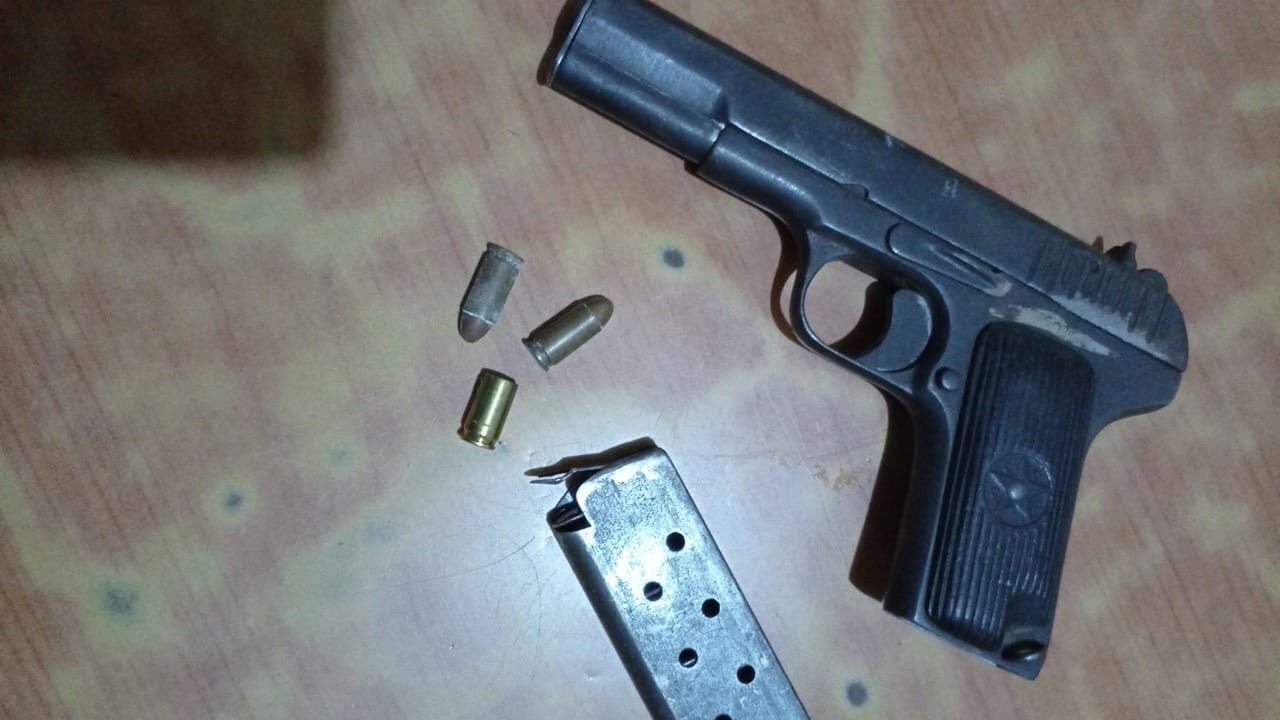 One dead, two escape as police recover pistol in Dandora operation