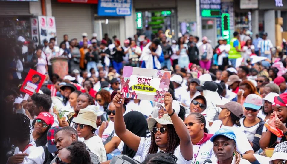 Demonstrators fault State for failing to act on femicide report