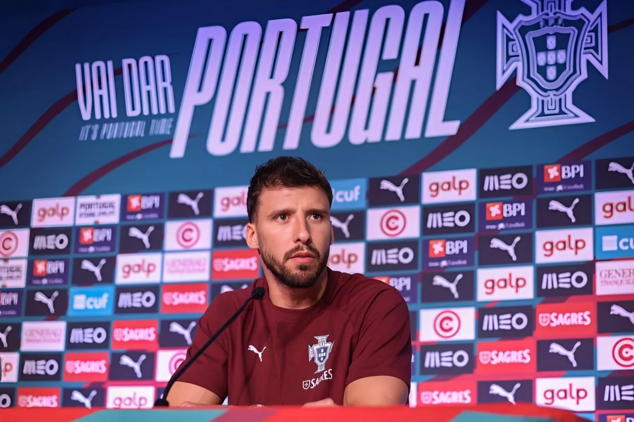Spain's hero angers Diaz in post match press conference
