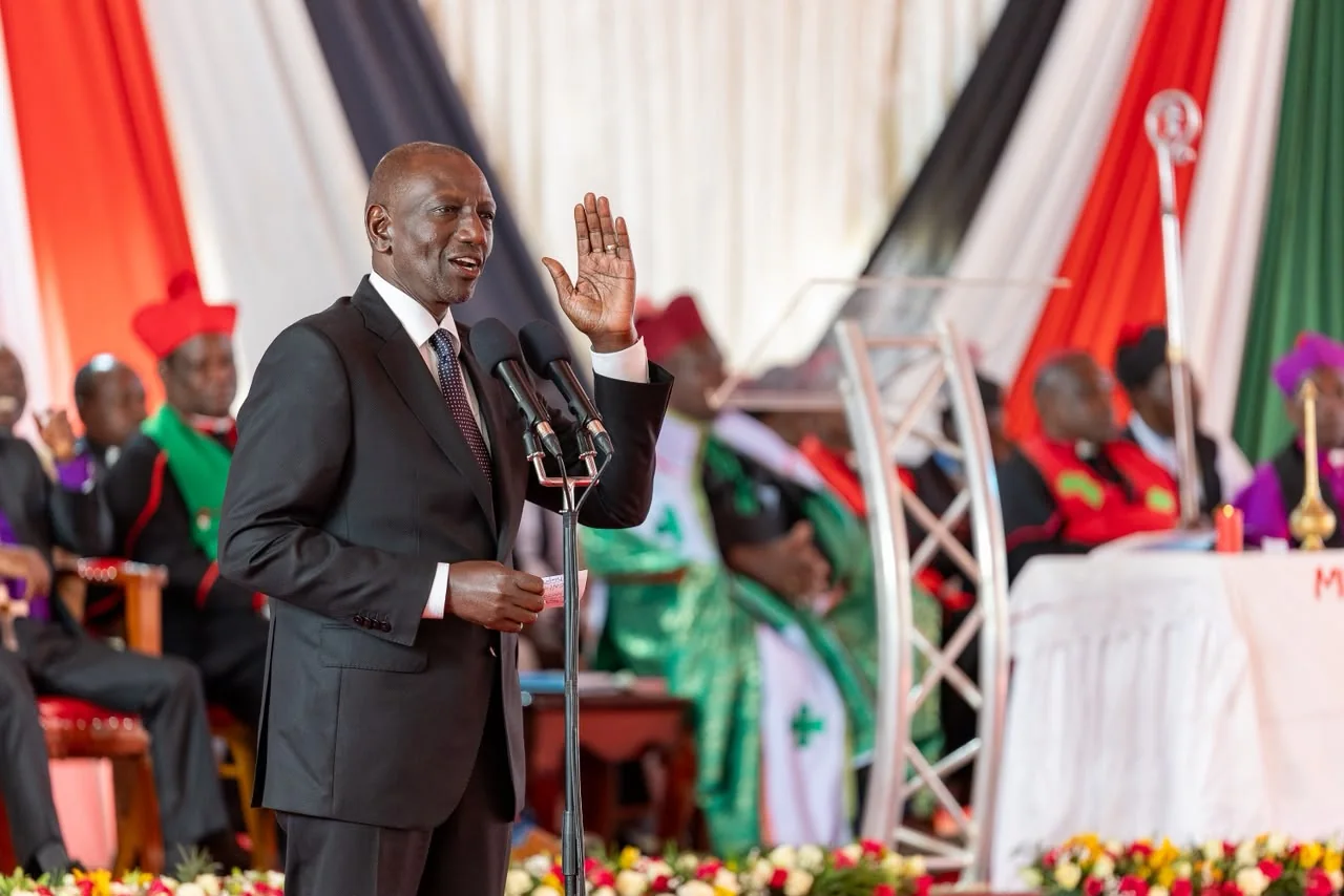 Ruto announces 252km road plan for Meru, deploys 200 police officers