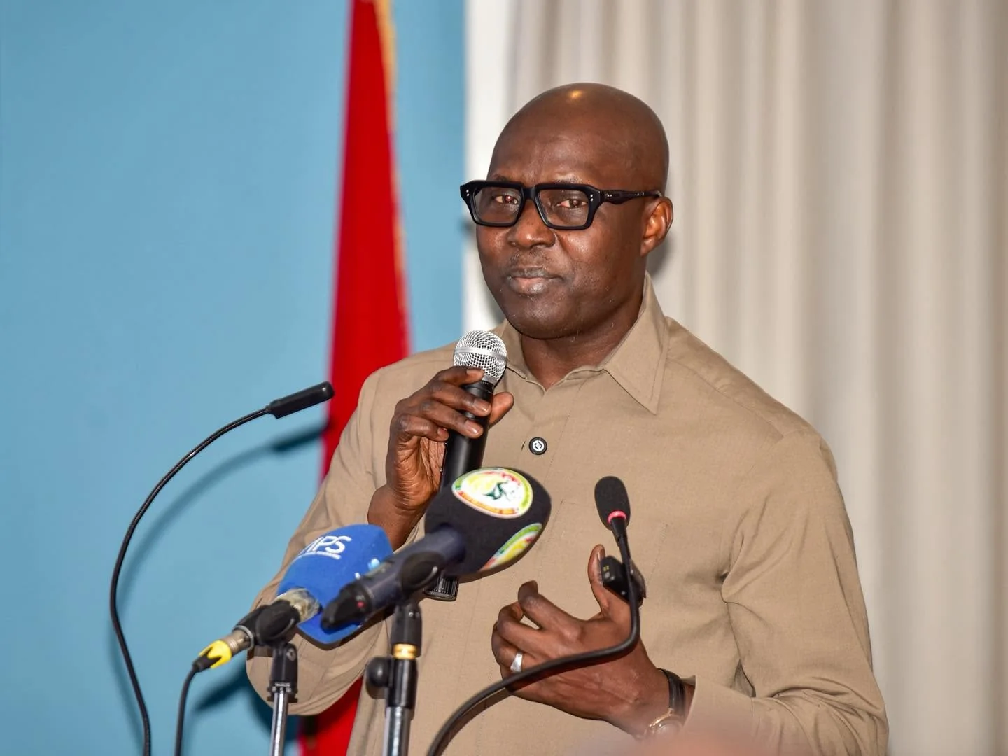 Row erupts over Senegal team doctor's qualifications at World Cup