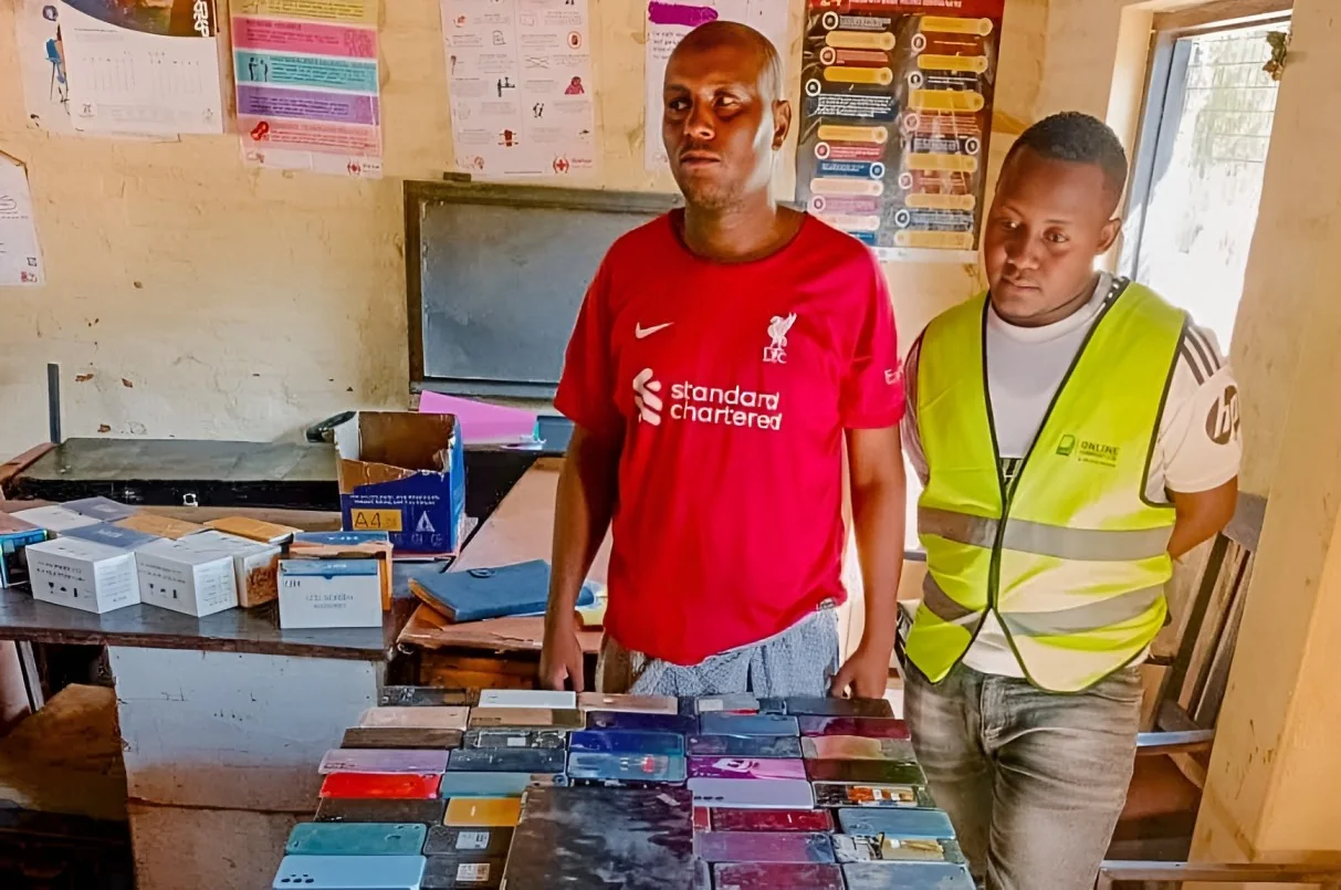 Detectives recover 105 suspected stolen phones, arrest two in Garissa raid