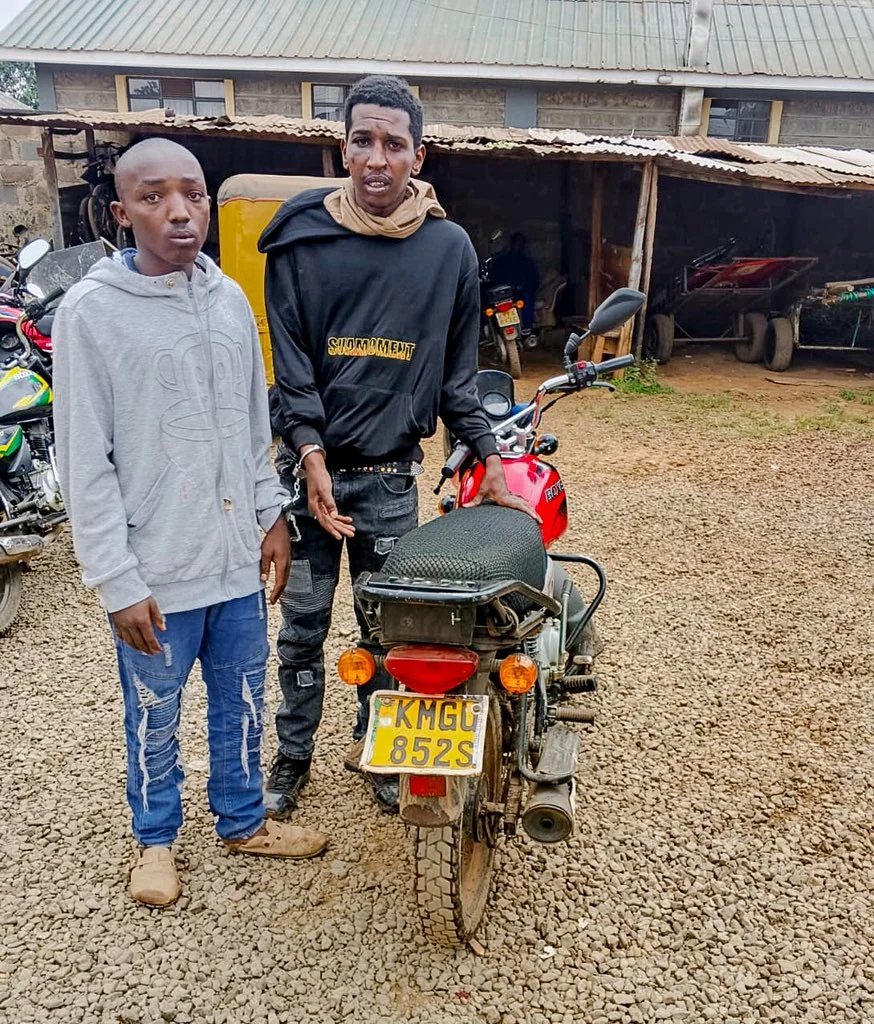 Police arrest two suspected phone snatchers in Kasarani operation