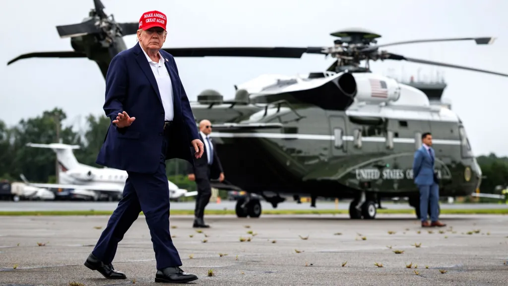 Trump threatens to bomb US ally Oman over Iran deal