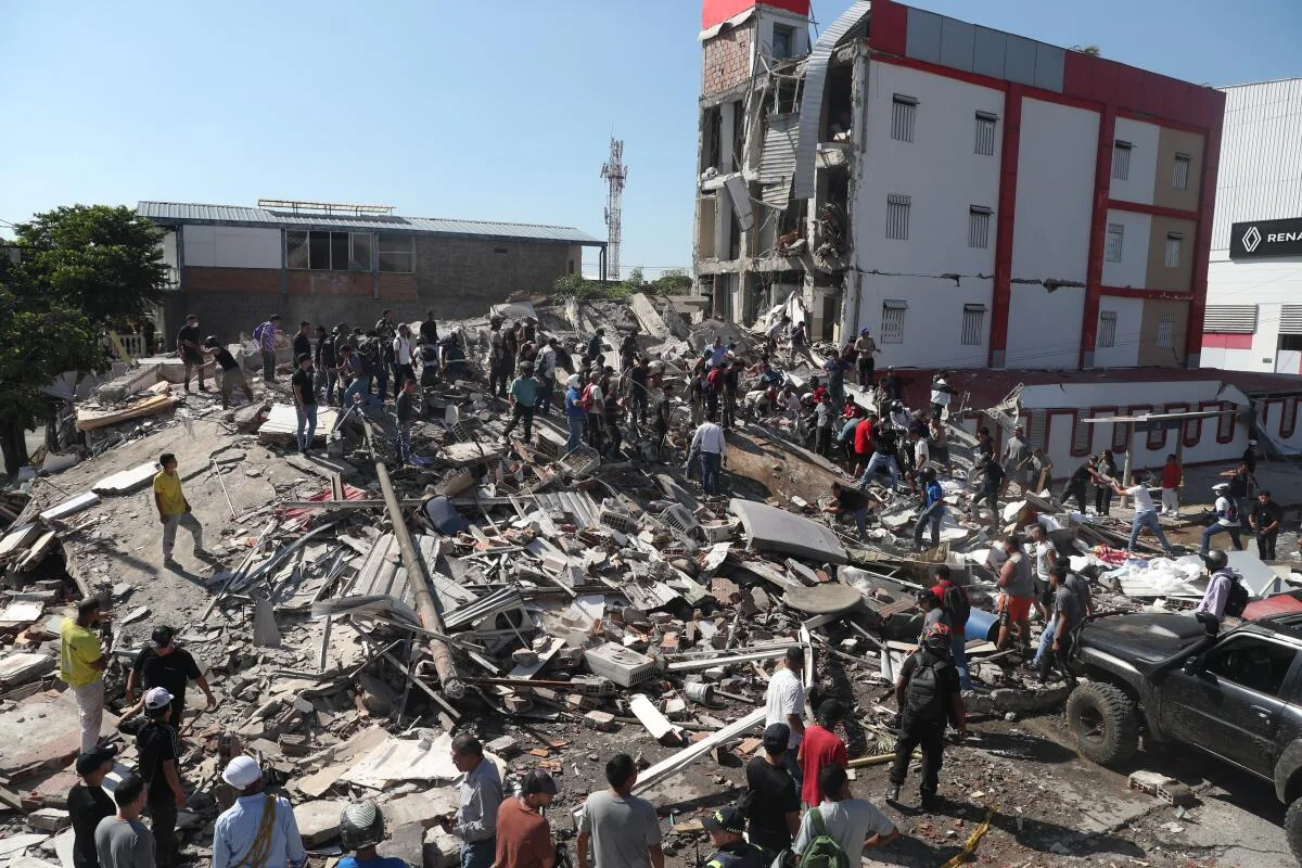 111 dead, 87 injured as 7.4-magnitude quake devastates Colombia