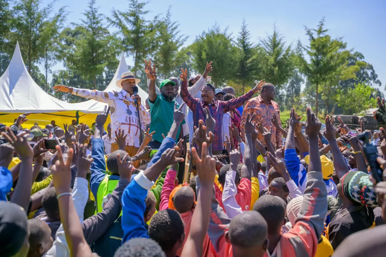 Wetang’ula backs Ruto re-election, challenges rivals to sell policies