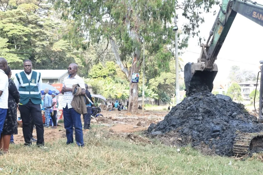 Nairobi deploys more machines as Sakaja intensifies heavy-rain preparations
