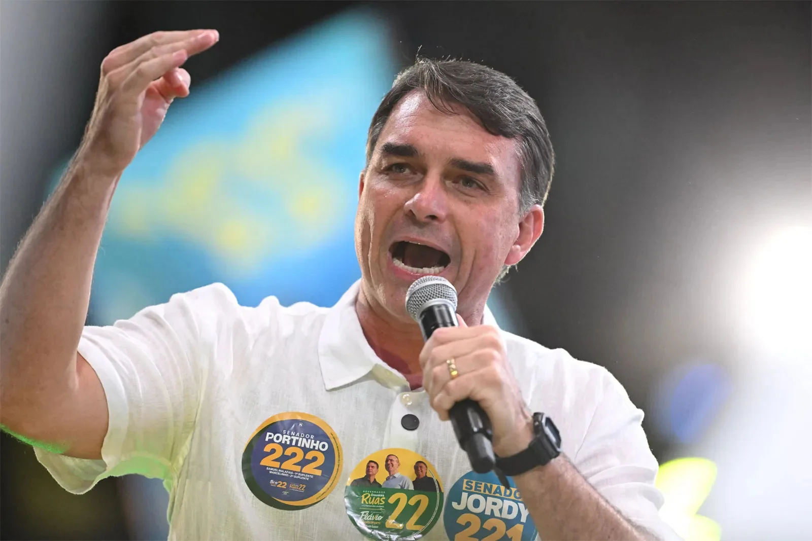 Brazil heads for presidential run-off after Flávio Bolsonaro leads first round