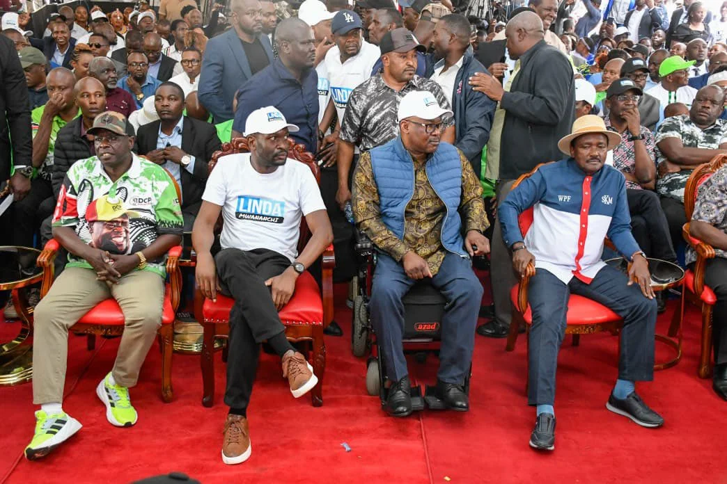 L-R: DCP Party Leader, Rigathi Gachagua; Linda Mwananchi Party Leader Edwin Sifuna; Westlands MP, Tim Wanyonyi; and Wiper Leader Kalonzo Musyoka during the launch of Linda Mwananchi's headquarters in Lavington, Nairobi, on Friday, October 30.