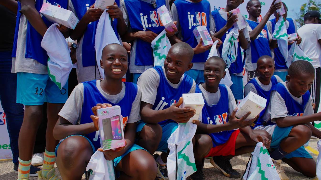 The Regional Boys team from Magadi Primary School, category winners of the NBA M-PESA Go basketball tournament held in Kisumu, pose with their gift hampers. PHOTO/File