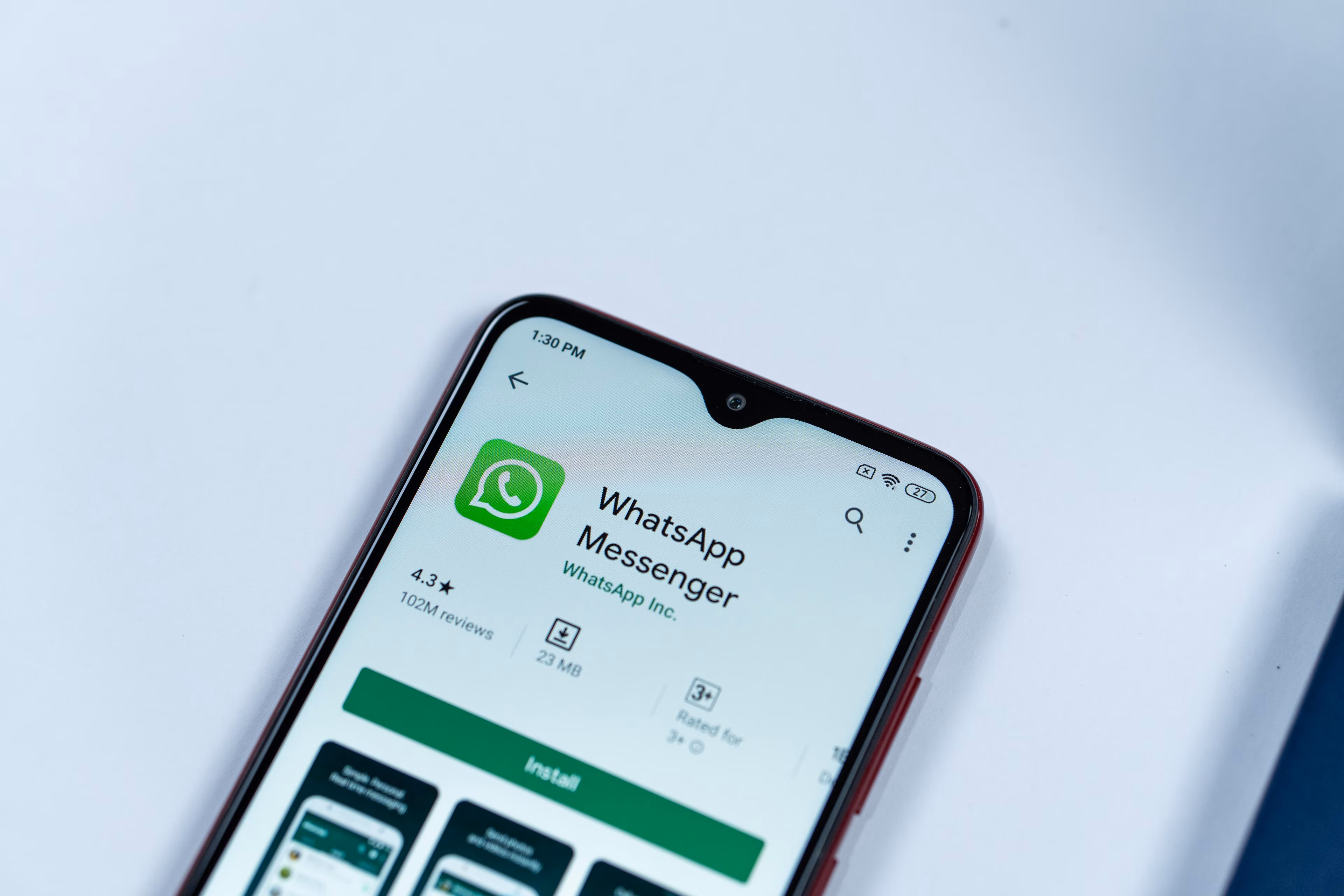 WhatsApp Rolls out media hub for web users
