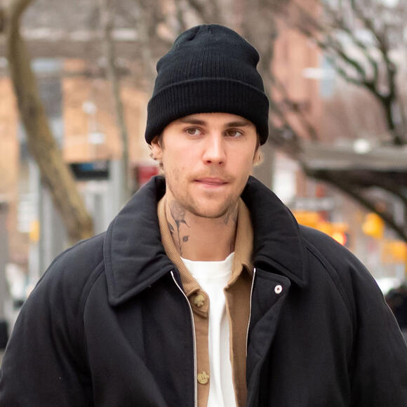 Justin Bieber breaks silence on rumors of financial trouble