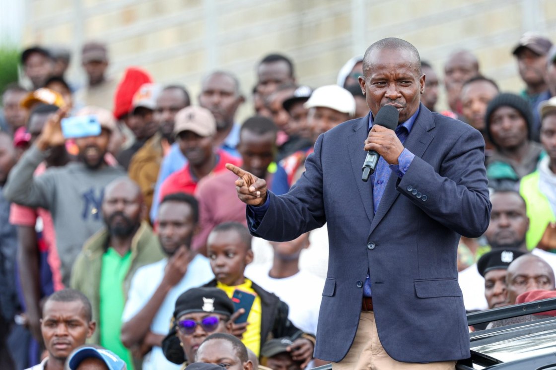 Deputy President Kithure Kindiki speaking to Meru residents. PHOTO/DPCS