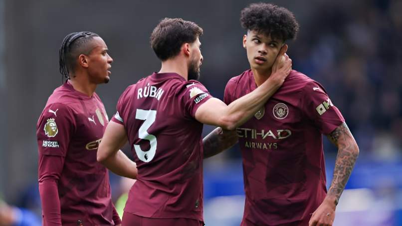 Manchester City beat Everton to move fourth