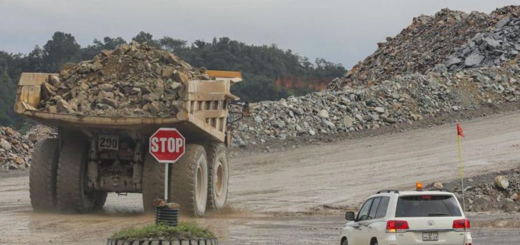 Foreigners barred from Ghana’s small-scale gold market