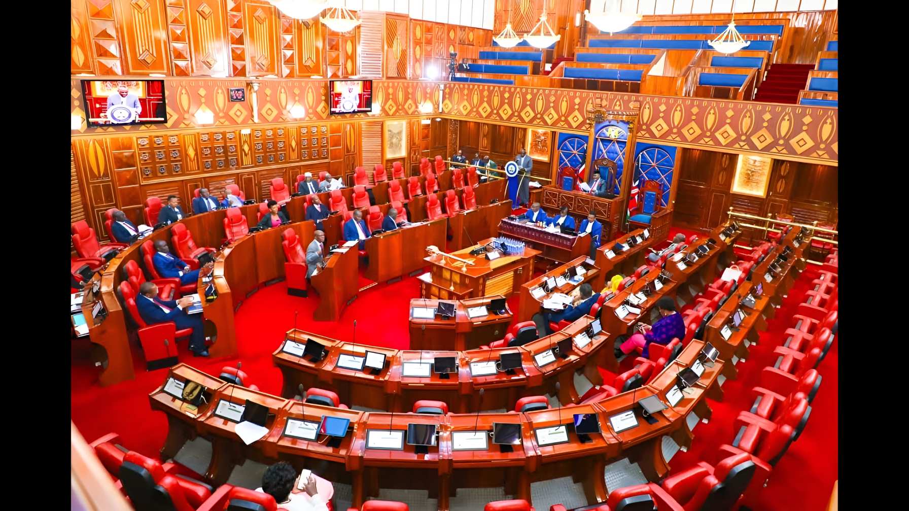 Senators push for legal changes to grant municipalities financial autonomy