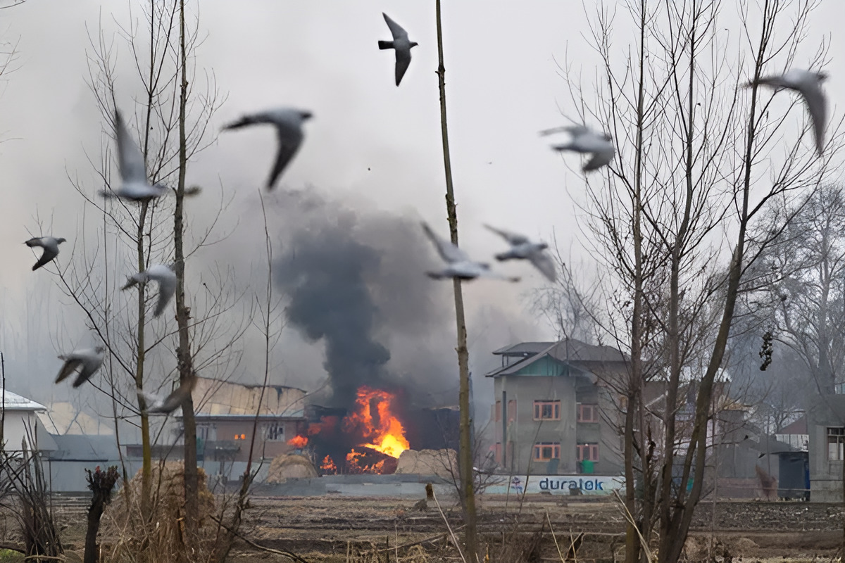 Dozens killed in deadly gun attack on tourists in Kashmir