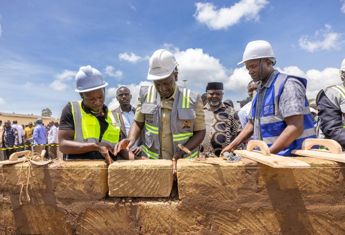 President William Ruto laying the foundation stone for the construction of the Maua Modern Market in Meru on April 2, 2025. PHOTO/PCS