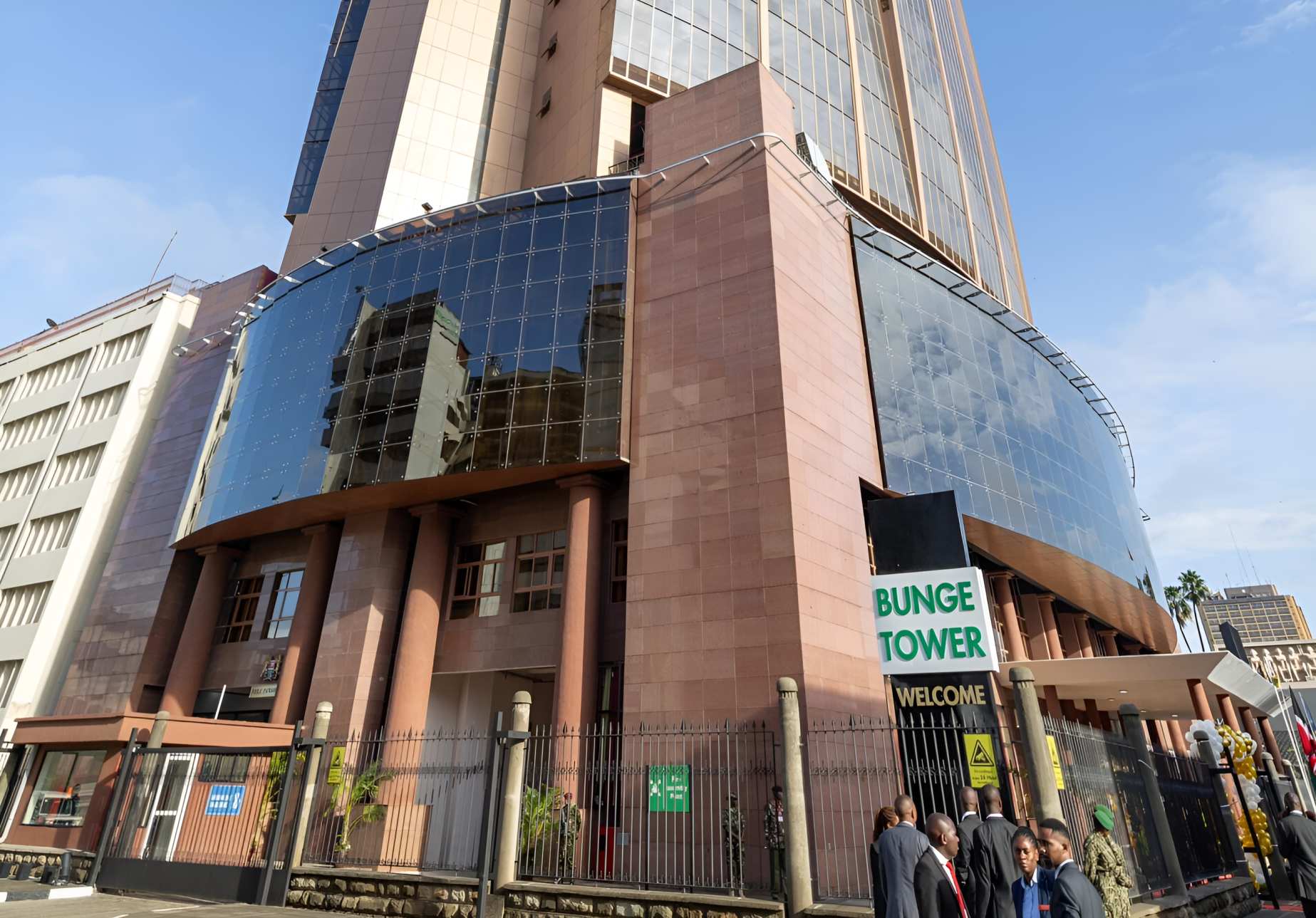 Senator Omtatah warns of life-threatening flaws in new Sh9bn Bunge Tower