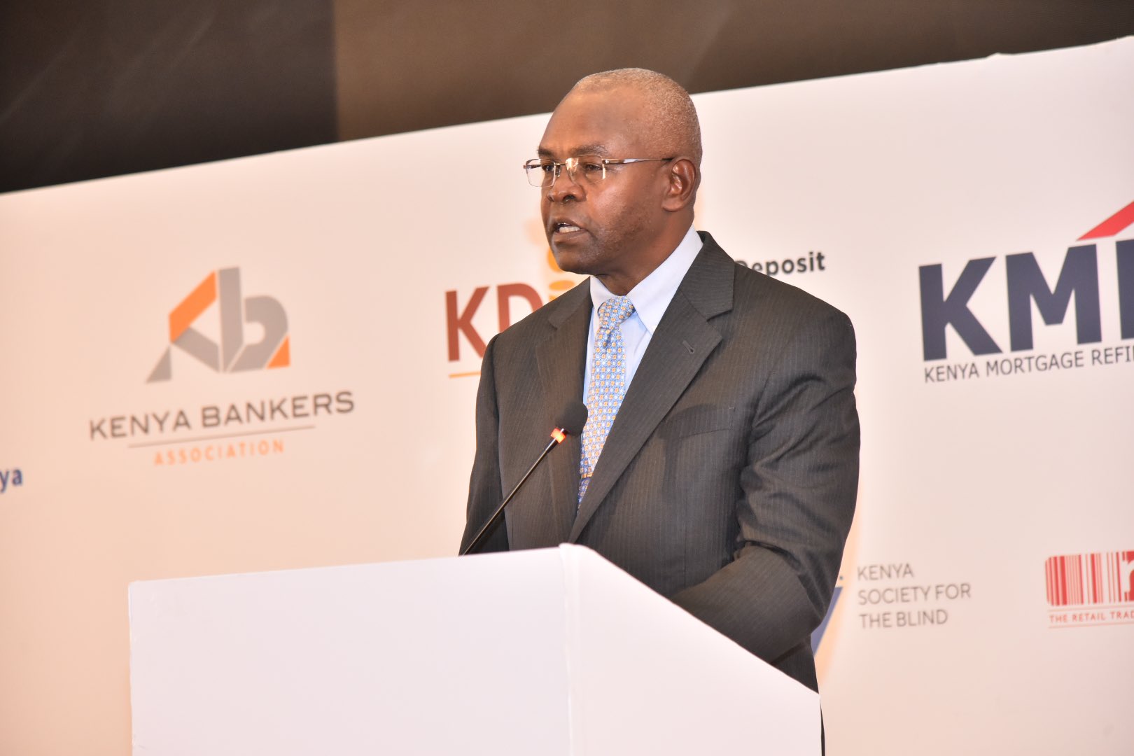 Eight banks defy CBK order to cut lending rates