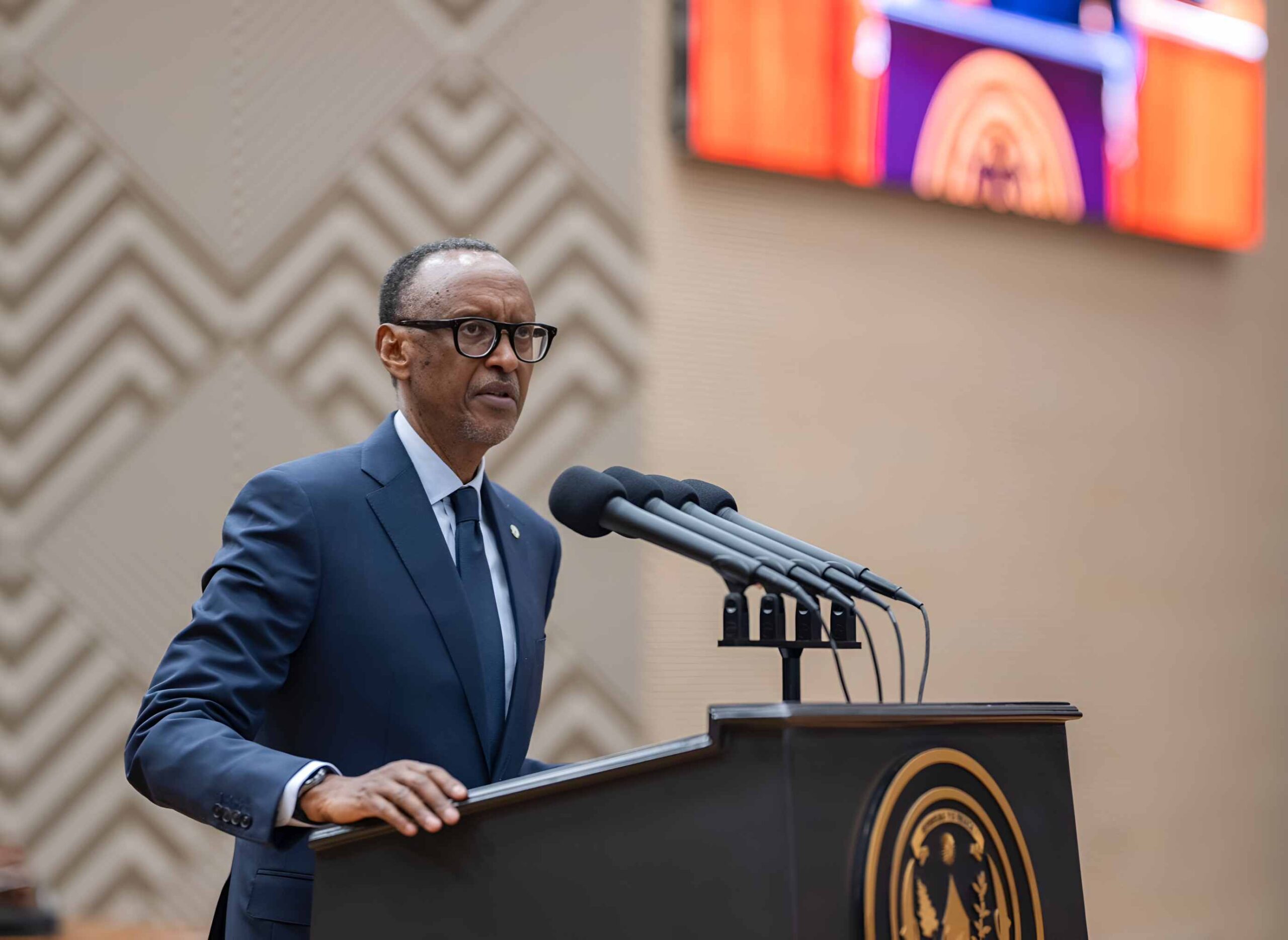 Kagame tells Africans to reject disrespect and reclaim control