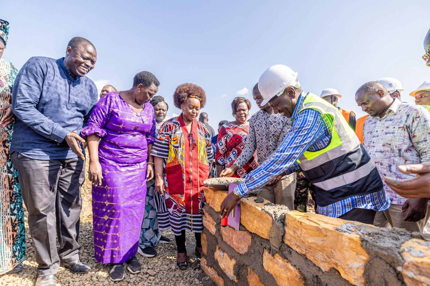 Ruto announces annual bonuses for sugarcane farmers in Kisumu