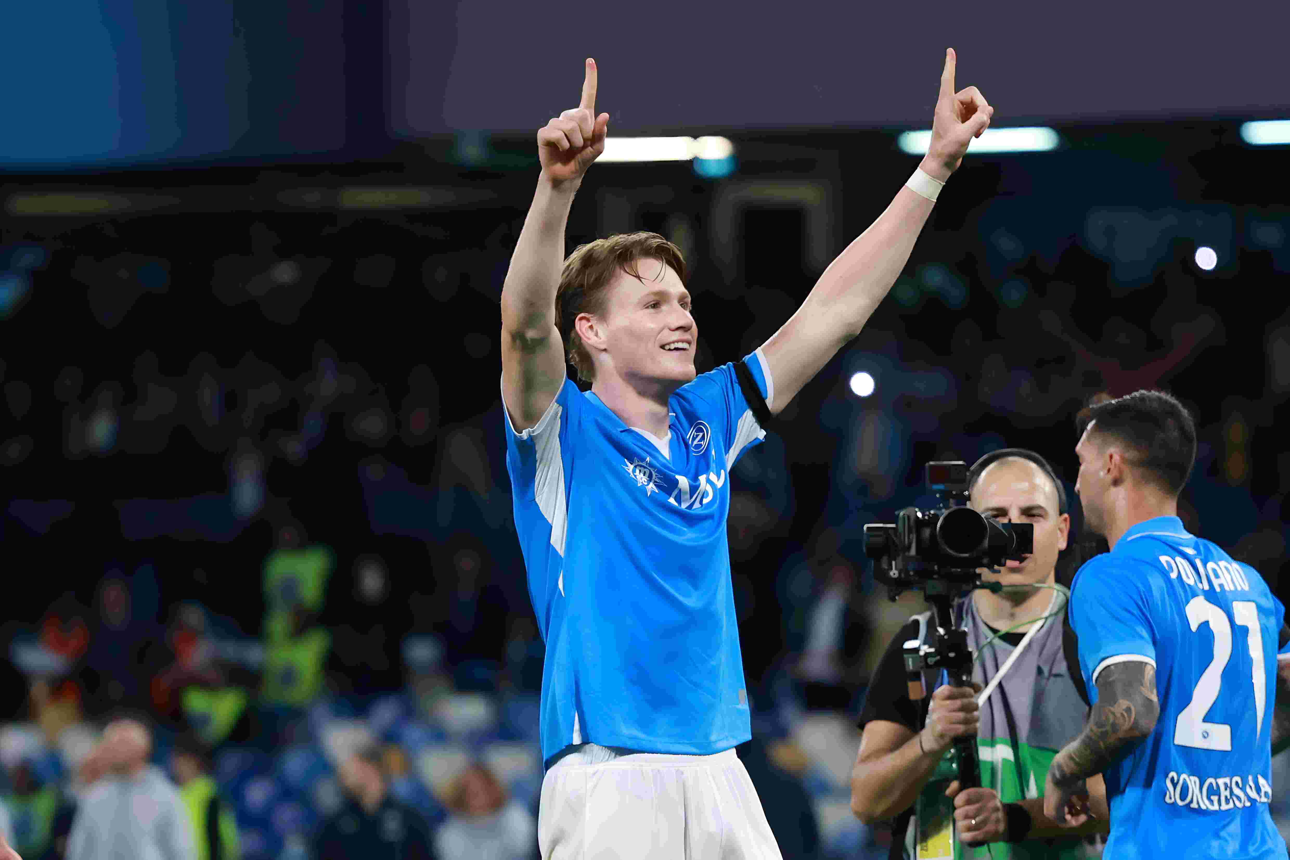 McTominay stunner helps Napoli win Serie A title