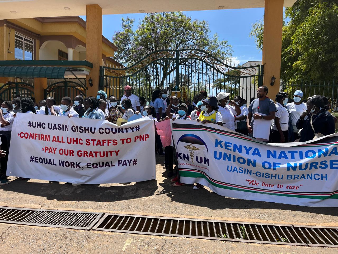 Nurses issue seven-day strike notice over stalled 2017 CBA