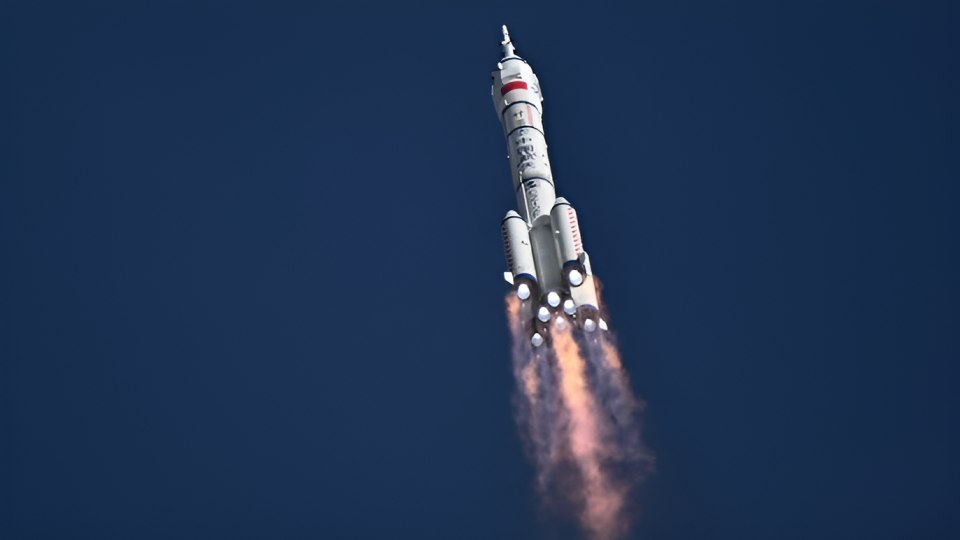 China launches rocket to retrieve asteroid samples